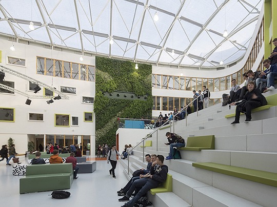 Focus Beroepsacademie Barendrecht heeft een prachtig gebouw met alle voorzieningen